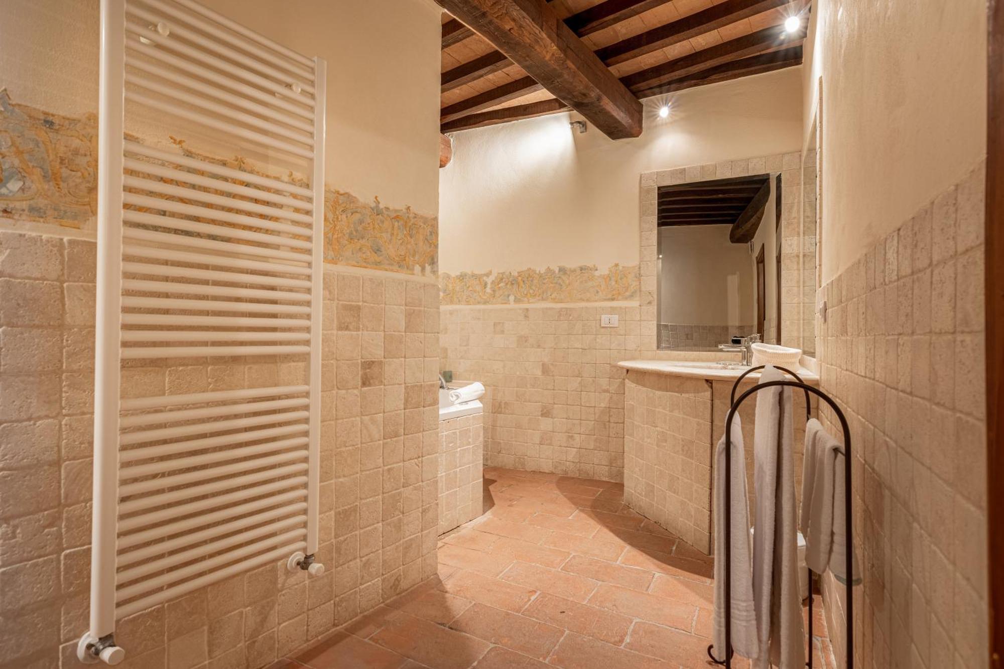 Palazzo Brandano Hotel Petroio Екстериор снимка