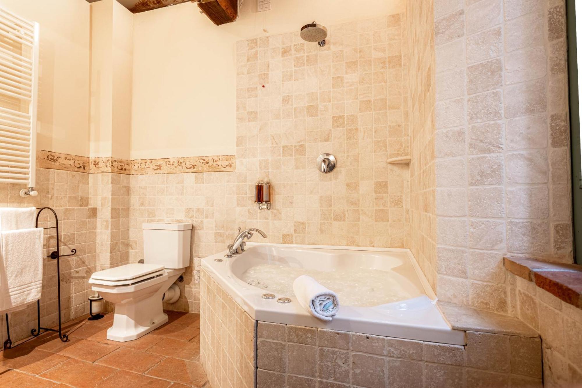 Palazzo Brandano Hotel Petroio Екстериор снимка