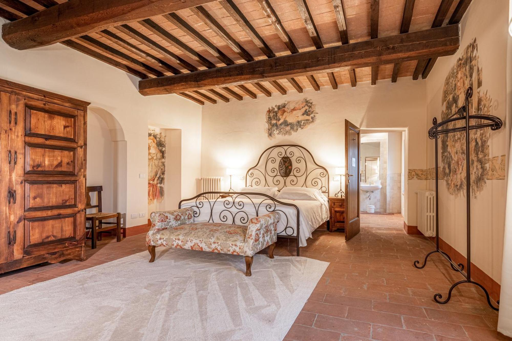 Palazzo Brandano Hotel Petroio Екстериор снимка
