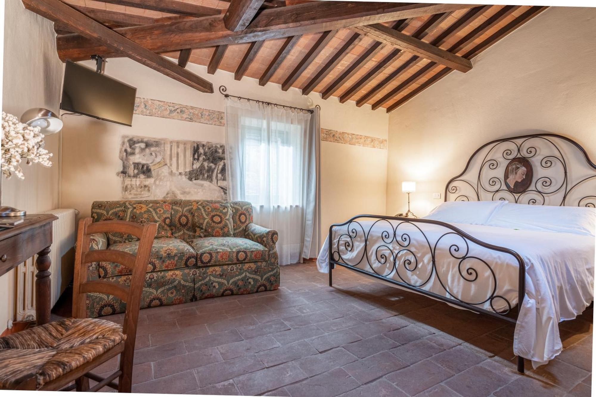Palazzo Brandano Hotel Petroio Екстериор снимка