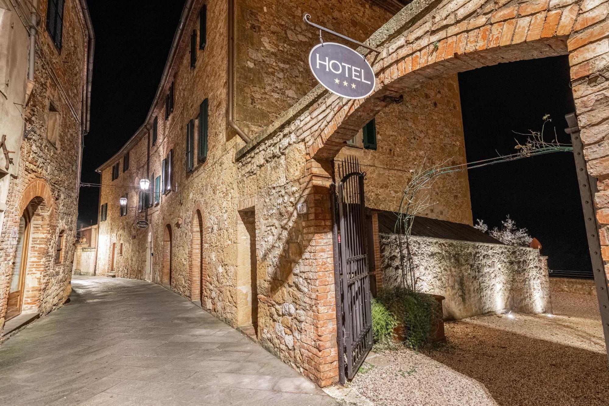 Palazzo Brandano Hotel Petroio Екстериор снимка