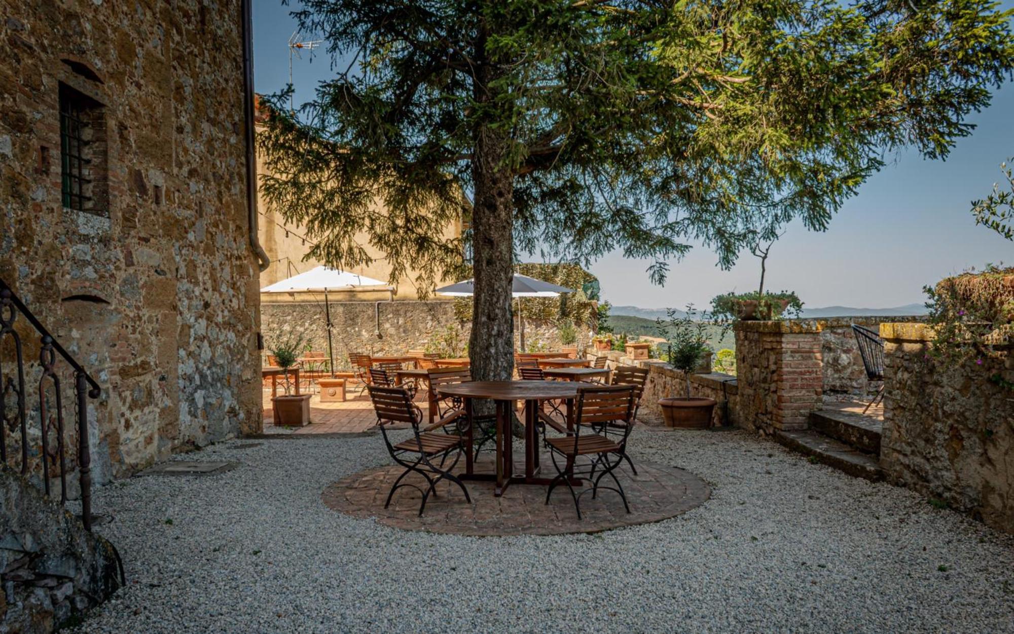 Palazzo Brandano Hotel Petroio Екстериор снимка
