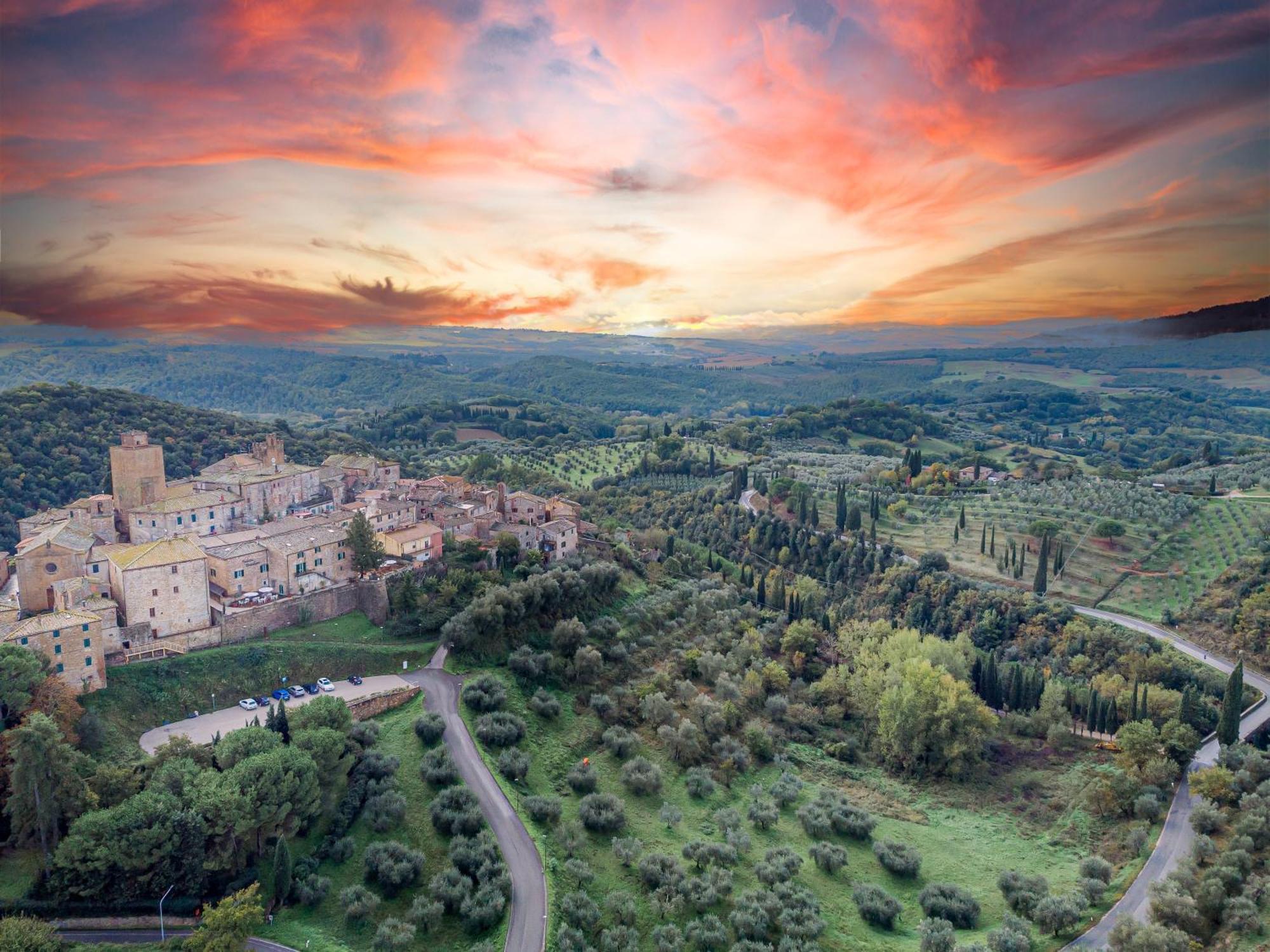 Palazzo Brandano Hotel Petroio Екстериор снимка